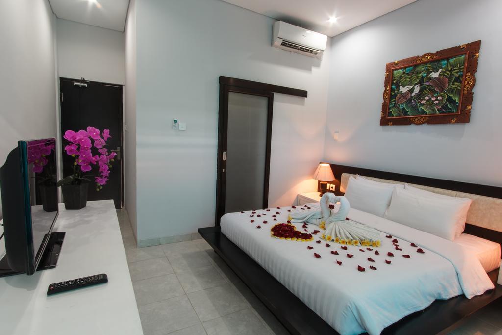 Rabasta Mahayana Kuta Hotel Bali Exterior photo