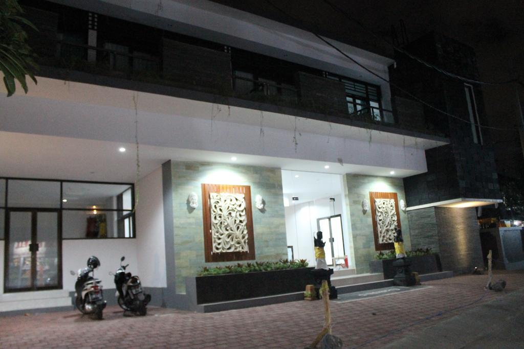 Rabasta Mahayana Kuta Hotel Bali Exterior photo